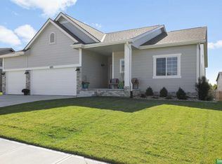16309 Vane St, Bennington, NE 68007