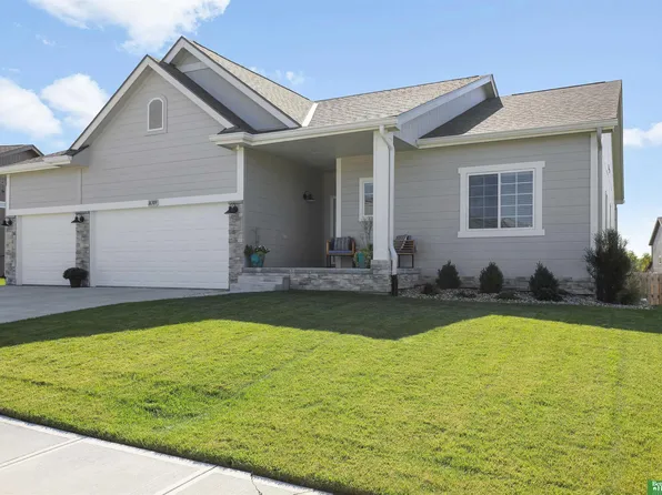 16309 Vane St, Bennington, NE 68007