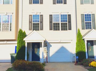 4076 Majestic Ct, Dover, PA