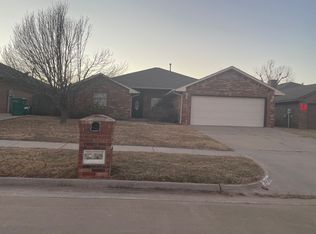 4709 Fawn Run Dr, Yukon, OK 73099