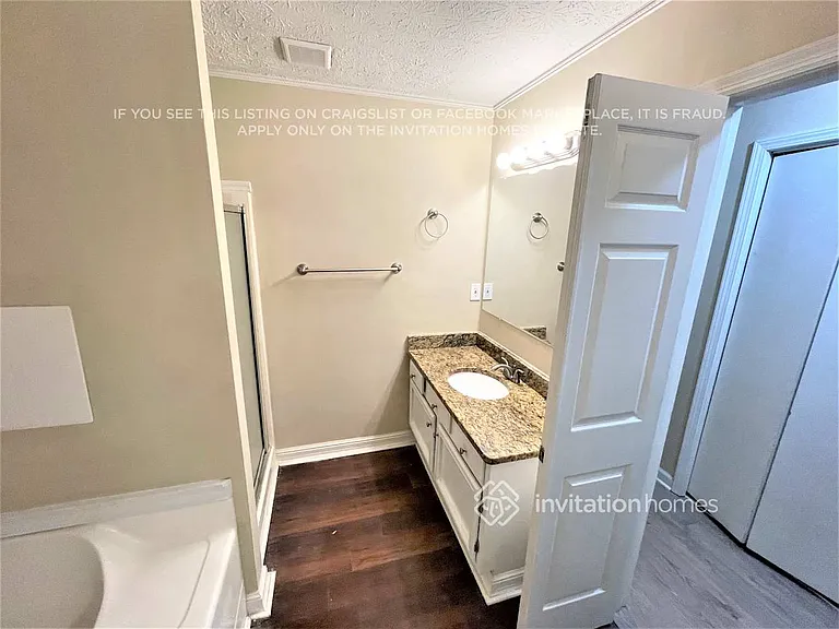 3813 Willow Tree Cir — Photo 13