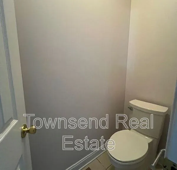 305 W Summerchase Dr — Photo 16