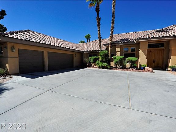 3rd image of 8000 Golfers Oasis Dr