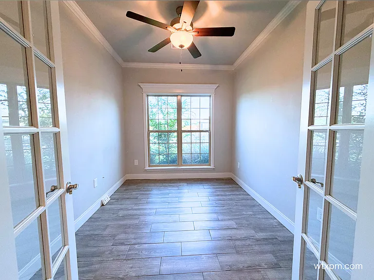 6811 Tatum Cir — Photo 24
