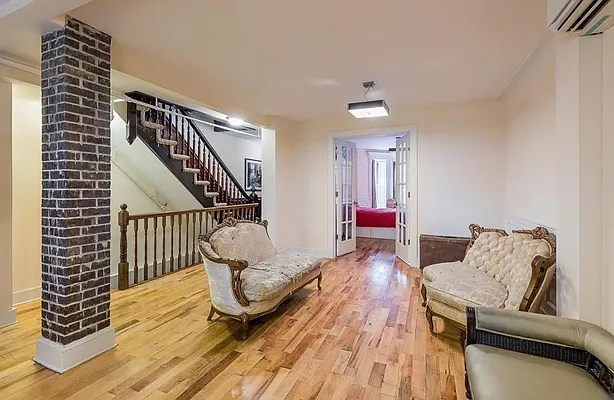 Rented by Nooklyn NYC LLC | media 5