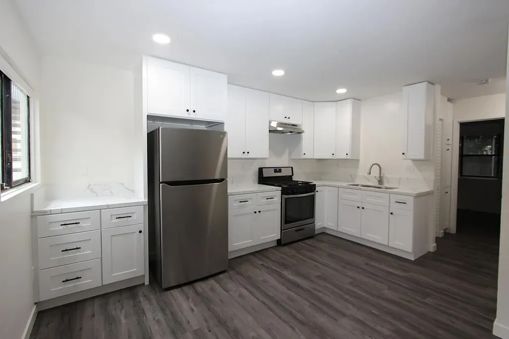2 bed, 650 sqft, $2,195 — Photo 1