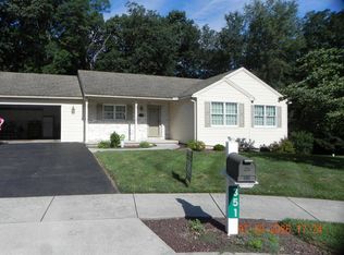 351 Spring Run Ct, Etters, PA 17319