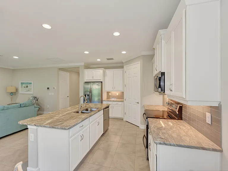 156 Ventosa Pl — Photo 9