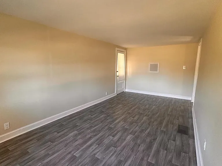 3354 Richmond Hwy — Photo 11