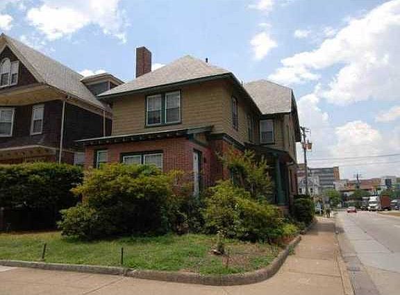2nd image of 833 Westover Ave APT 1