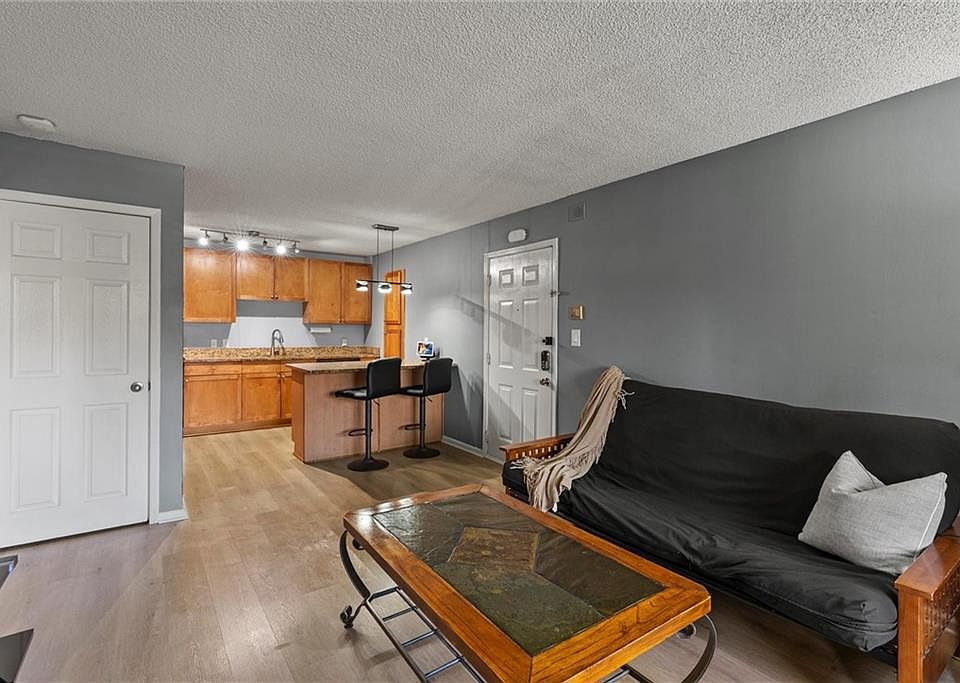 1st image of 2657 Lenox Rd #L-163