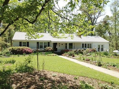 1st image of 1000 Edgewood Cir