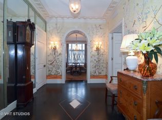 1301 N Astor St #4, Chicago, IL 60610