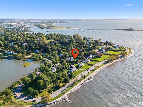 2nd image of 319 Old Battery Road