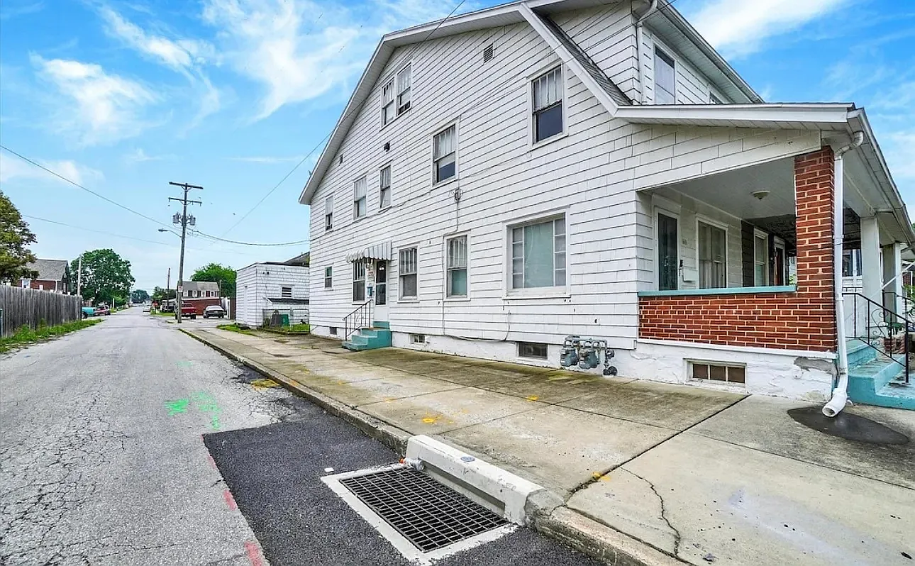 1 bed, 950 sqft, $995 — Photo 2