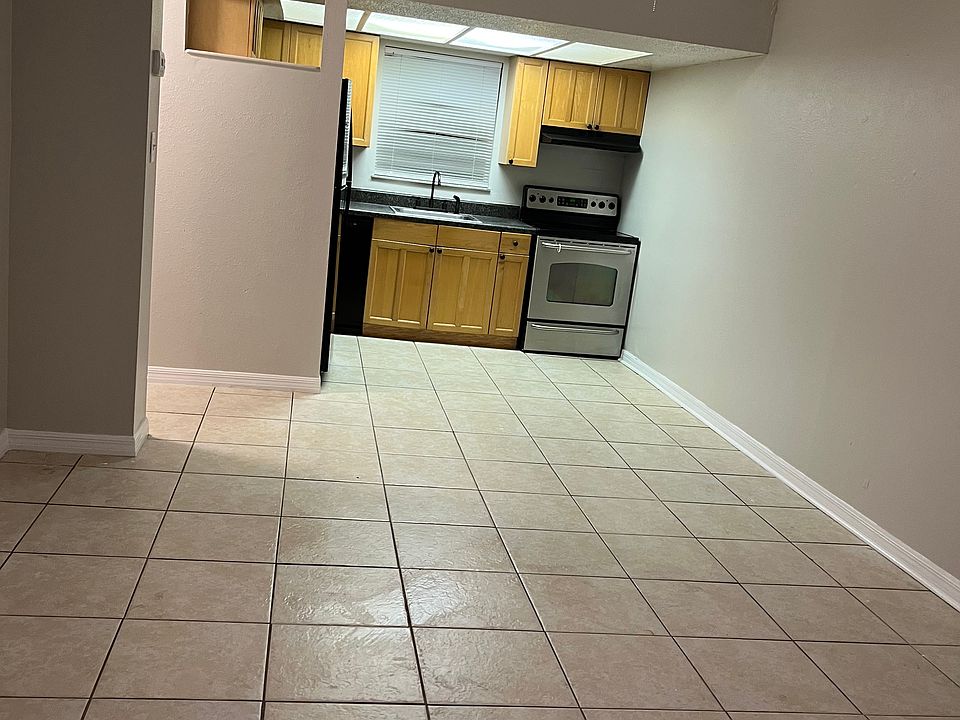 1st image of 683 Avenue Q SE #B