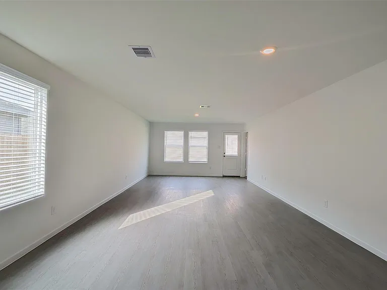 21518 Willow River Canyon Ln — Photo 9