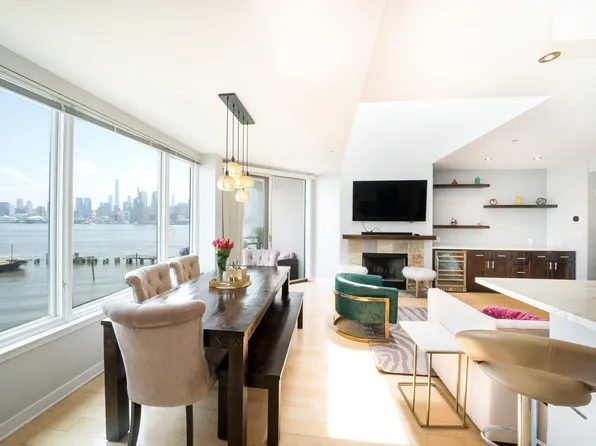 600 Harbor Blvd Unit 1065, Weehawken, NJ 07086