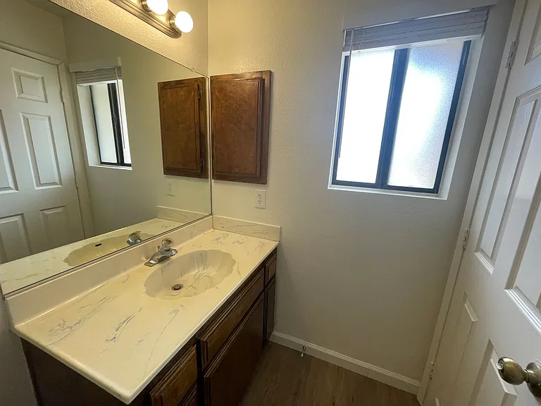 20318 Thunderbird Rd — Photo 14