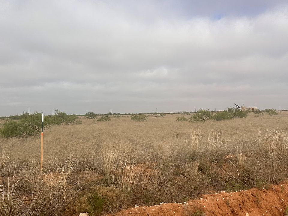 2nd image of 2 County Road 306