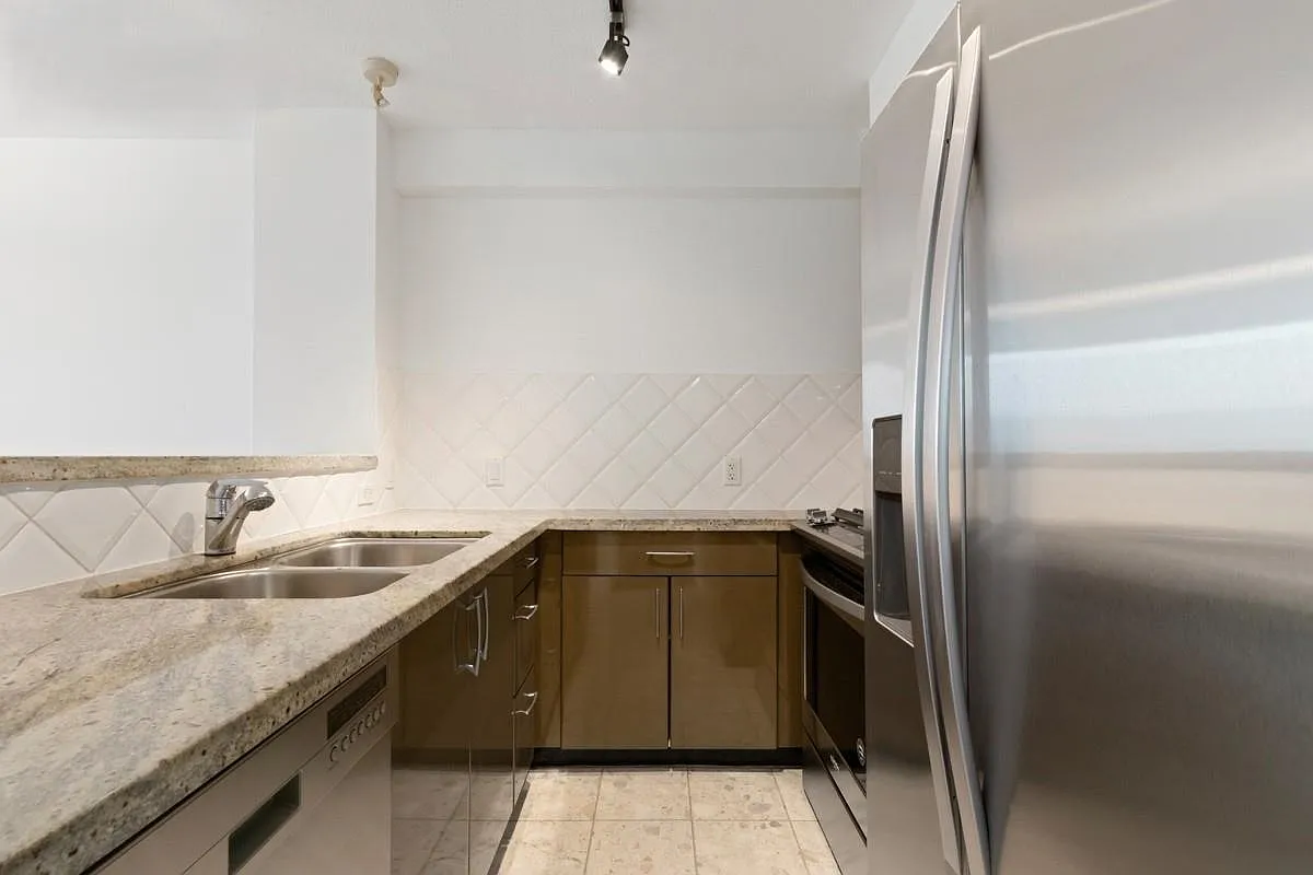 1 bed, 592 sqft, $2,600 — Photo 2