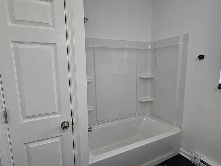 709 N 7th St #2 — Photo 9