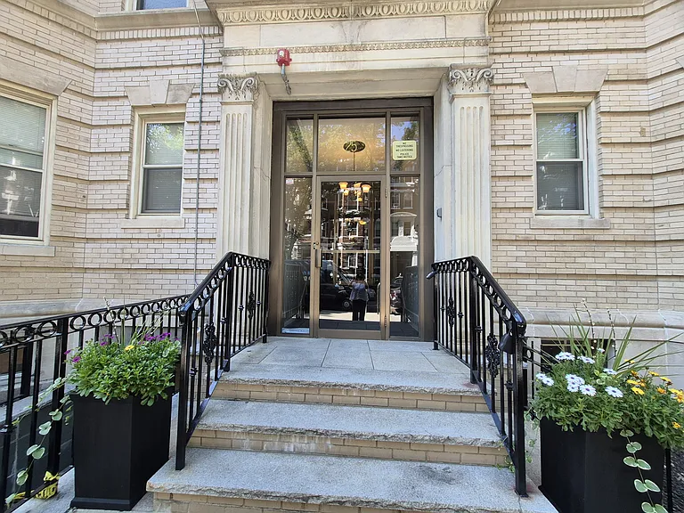 29 Queensberry Street — Photo 21