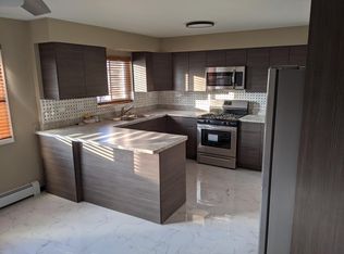3158 N Neenah Ave #3D, Chicago, IL 60634
