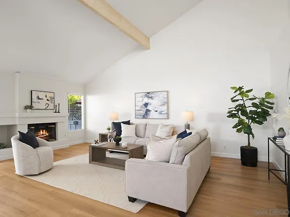 4094 Arcadia Way, Oceanside, CA 92056