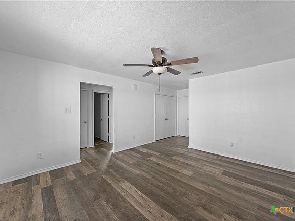 4th image of 2702 Garland Dr
