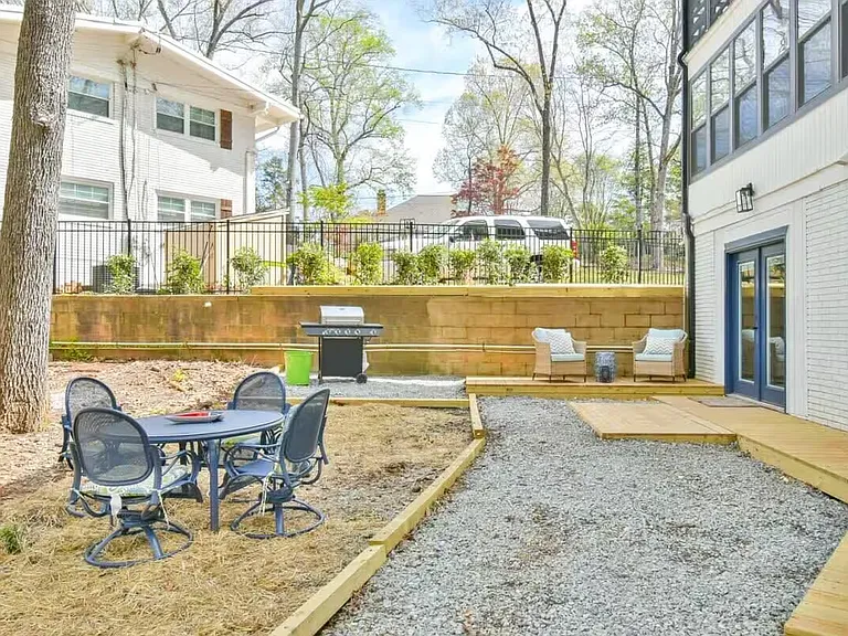 6830 Bailey Dr — Photo 19