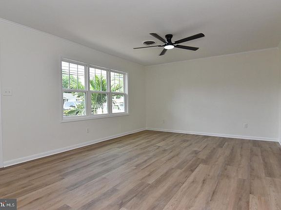 4th image of 15 Lighthouse Rd