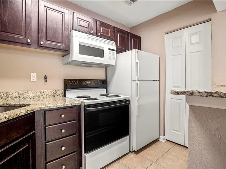 626 Shug Jordan Pkwy #10138 — Photo 5