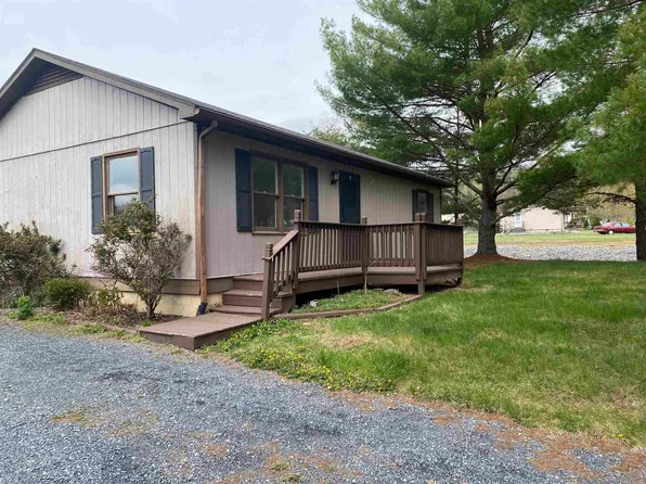 114 Brookhollow Rd, Craigsville, VA 24430