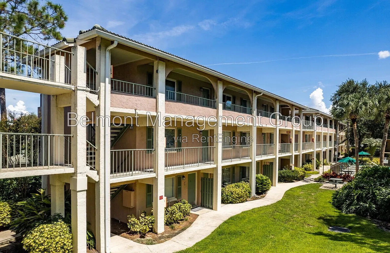 1 bed, 1.0 bath, 496 sqft, $1,095 — Photo 1