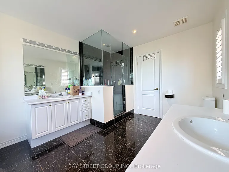 9 Saint Clare Blvd — Photo 24
