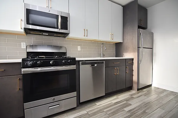 Rented by Bohemia Realty Group | media 15