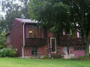 6 Brookview Ct, Westerly, RI 02891