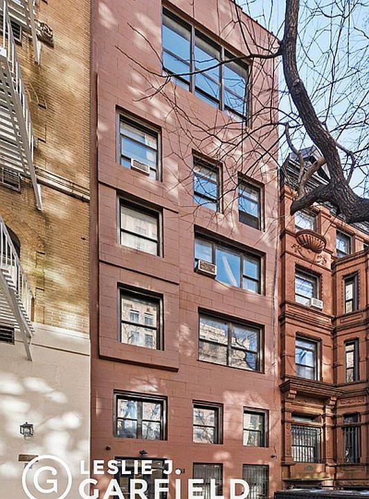 1st image of 4 W 90th St