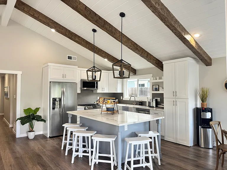 5033 Island View St — Photo 3