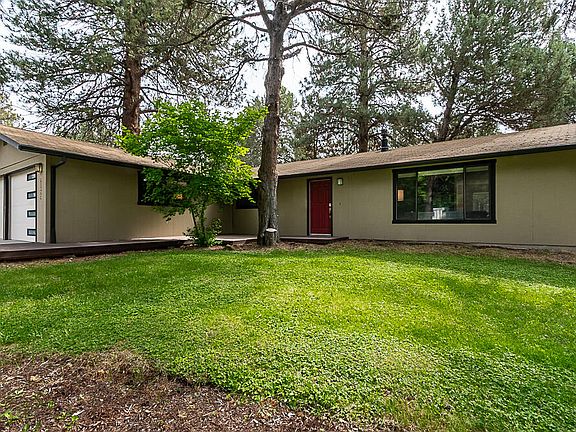 3rd image of 61346 Robin Hood Ln