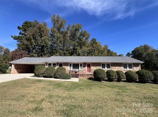 901 Henry St, Kings Mountain, NC 28086