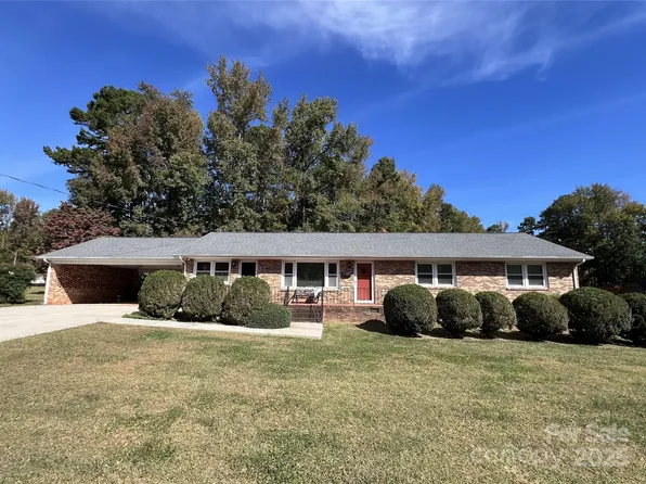 901 Henry St, Kings Mountain, NC 28086