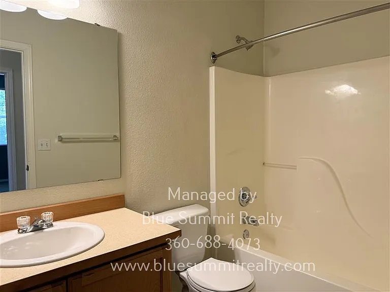 3515 Becket St NE — Photo 15