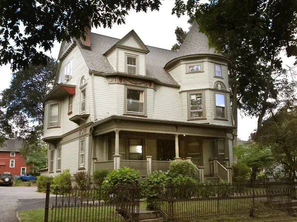 105 Merriman St APT 6, Rochester, NY 14607