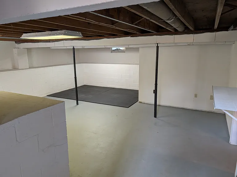 408 Hopkins Rd — Photo 12
