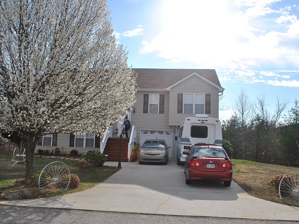 1st image of 129 Beaver Creek Way