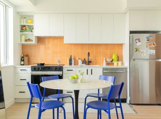 822 Catherine St #3BEDROOM, Victoria, BC V9A3V1