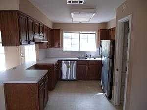 5th image of 153 Hunters Glen Dr