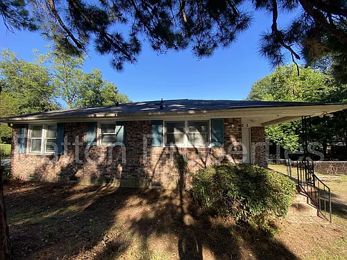 221 S Lucas St Photo 1